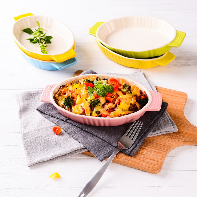 Stoneware baking dish